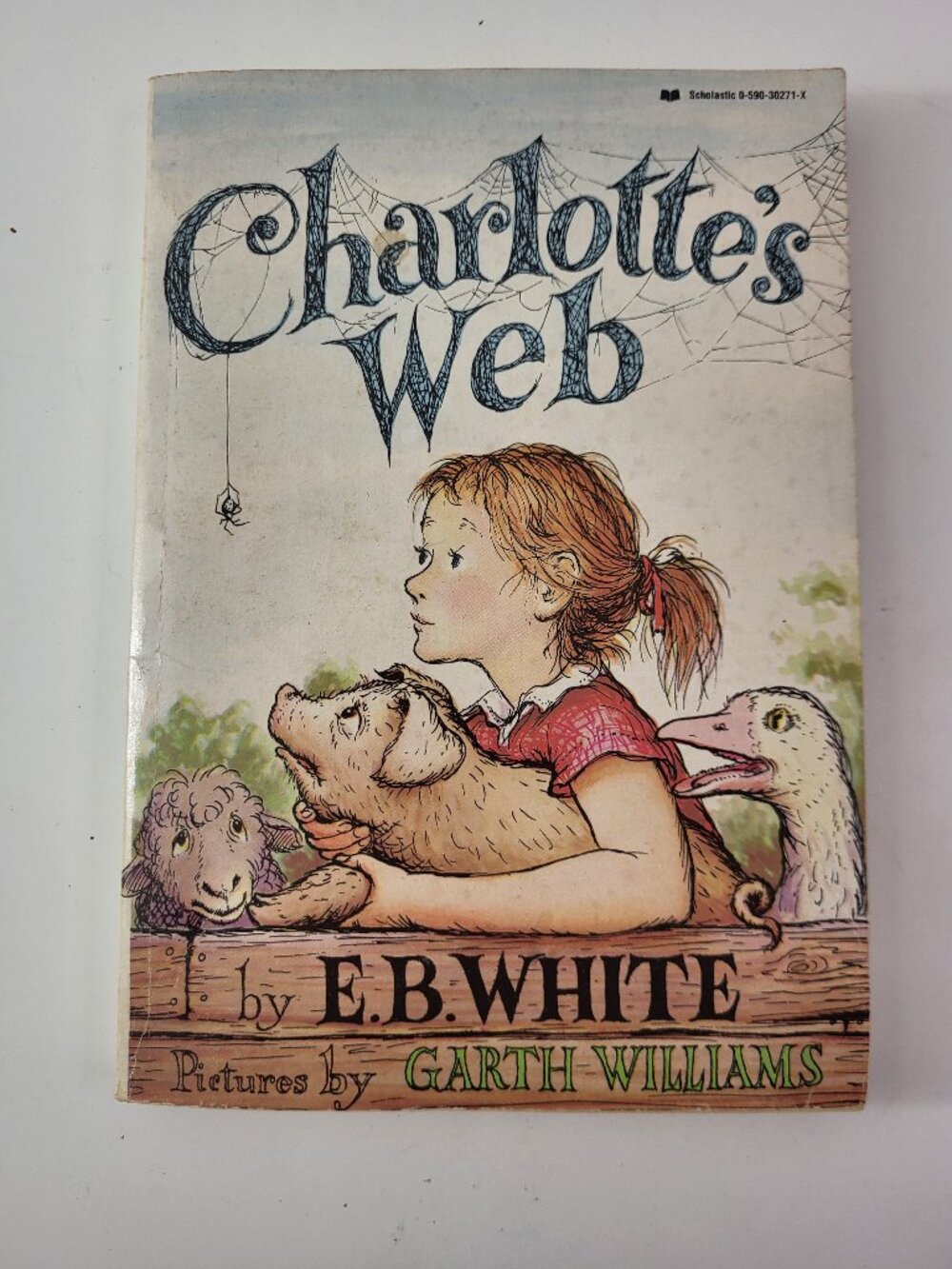 Charlotte's Web by E.B. White - Vintage Scholastic Paperback